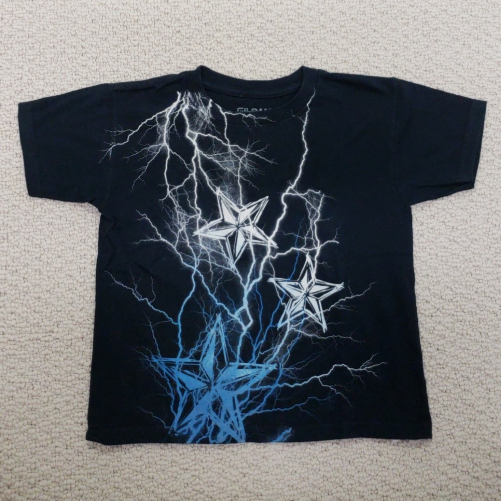 Gildan boys graphic t shirt sz s/c 6/7 6 stars